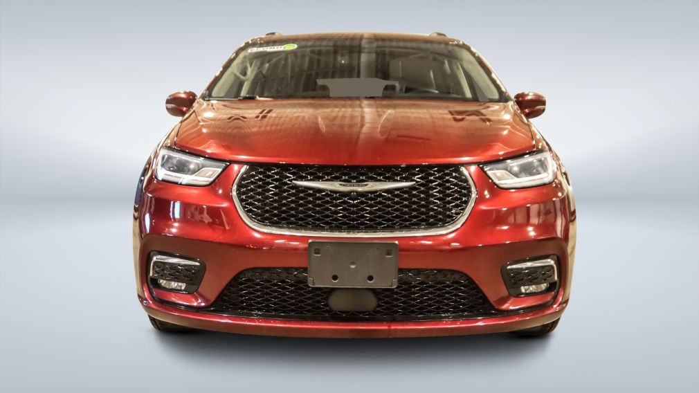 2022 Chrysler Pacifica — photo 2