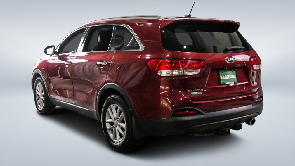 2016 Kia Sorento — photo 4