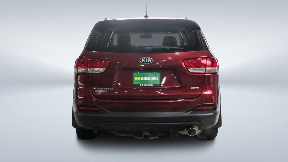 2016 Kia Sorento — photo 5