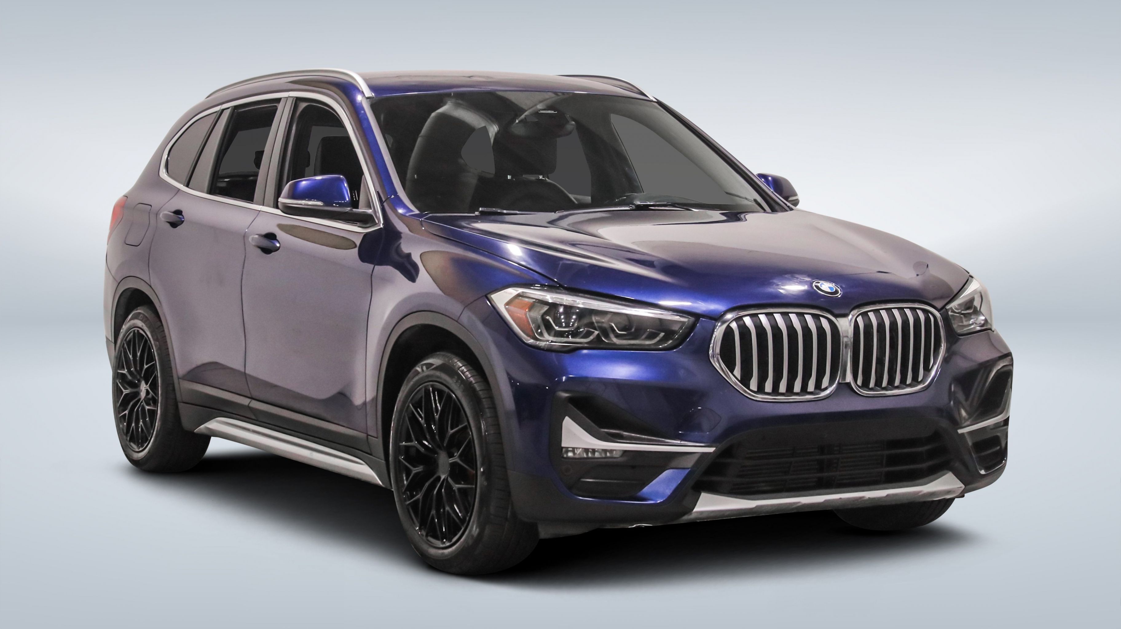 2020 BMW X1 — Monbili