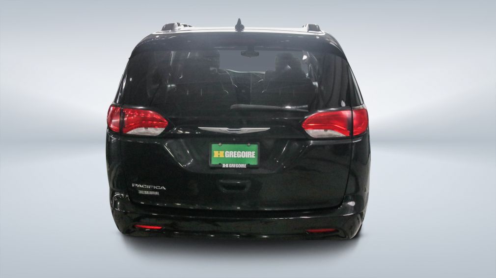 2017 Chrysler Pacifica — photo 6