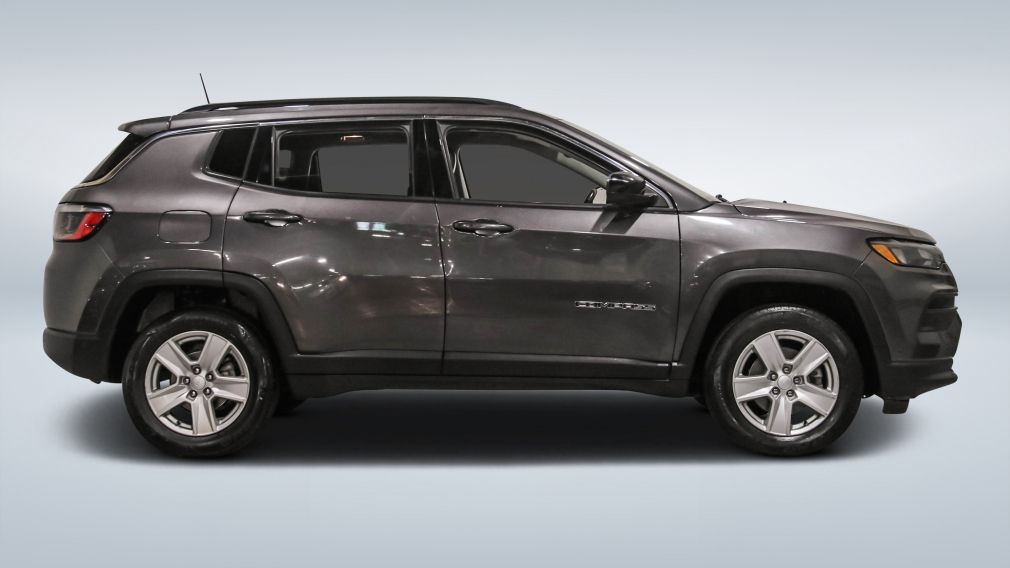 2022 Jeep Compass — photo 8