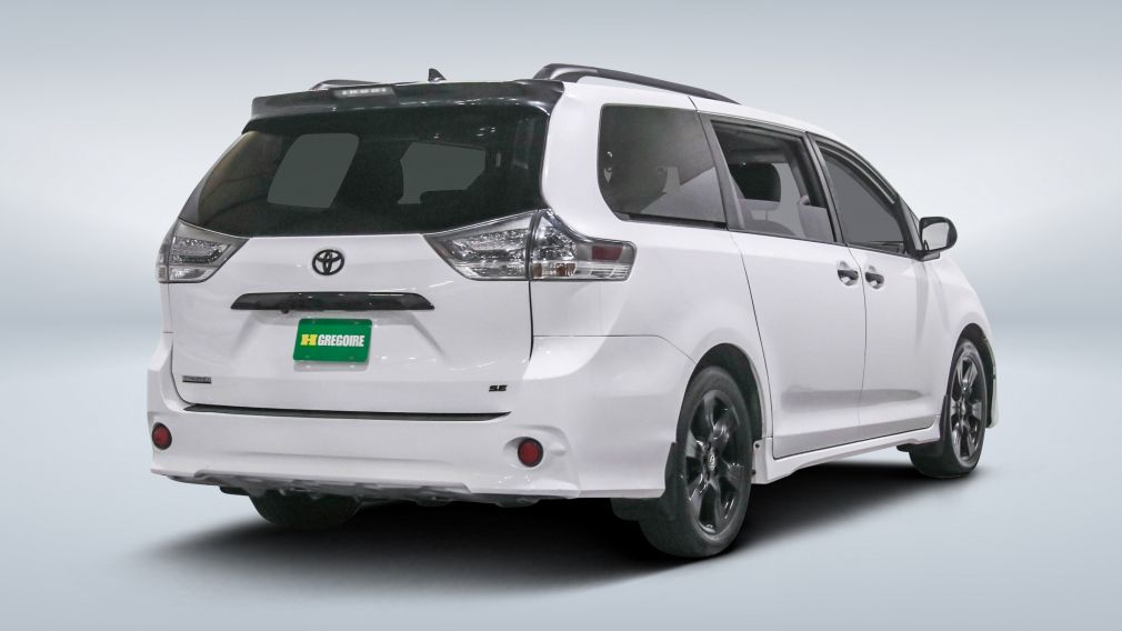 2020 Toyota Sienna — photo 7