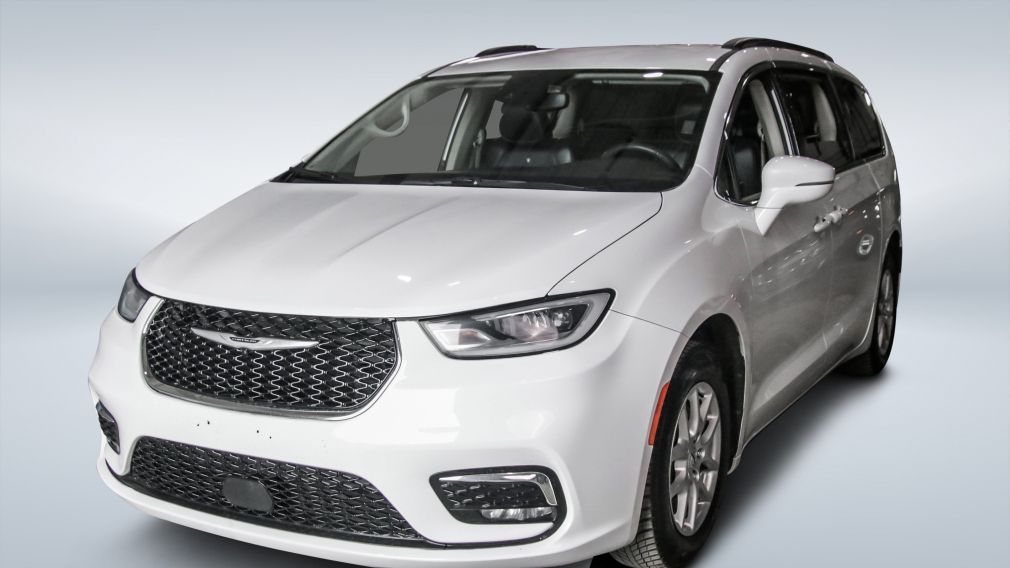 2022 Chrysler Pacifica — photo 3
