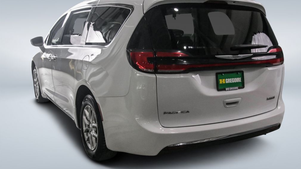 2022 Chrysler Pacifica — photo 4
