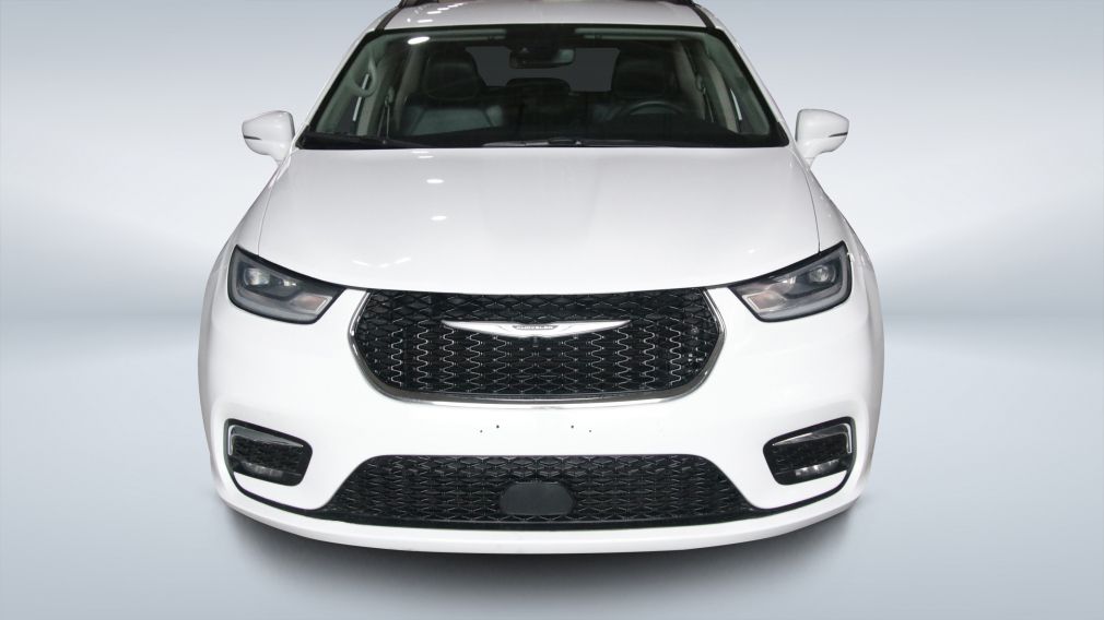 2022 Chrysler Pacifica — photo 2
