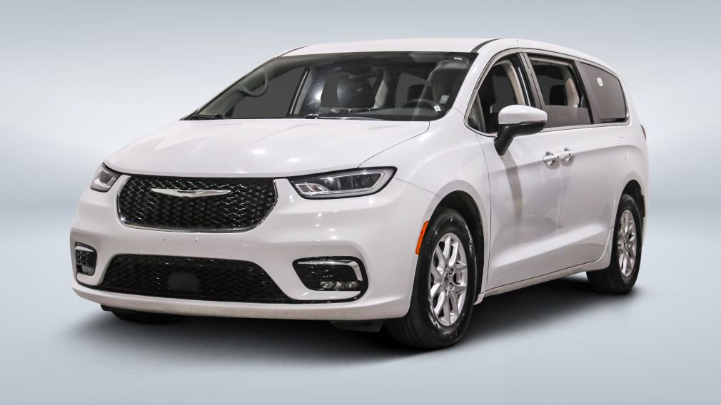 2023 Chrysler Pacifica — photo 3