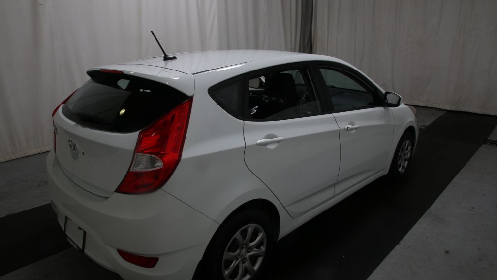 2012 Hyundai Accent GL #5