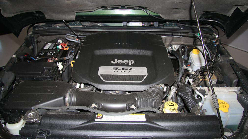 2012 Jeep Wrangler Sahara 4WD A/C GR ELECT 2TOITS MAGS #21
