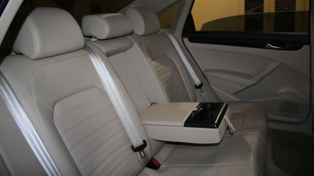 2012 Volkswagen Passat 2.5L  Comfortline AUTO CUIR TOIT MAGS BLUETOOTH #18