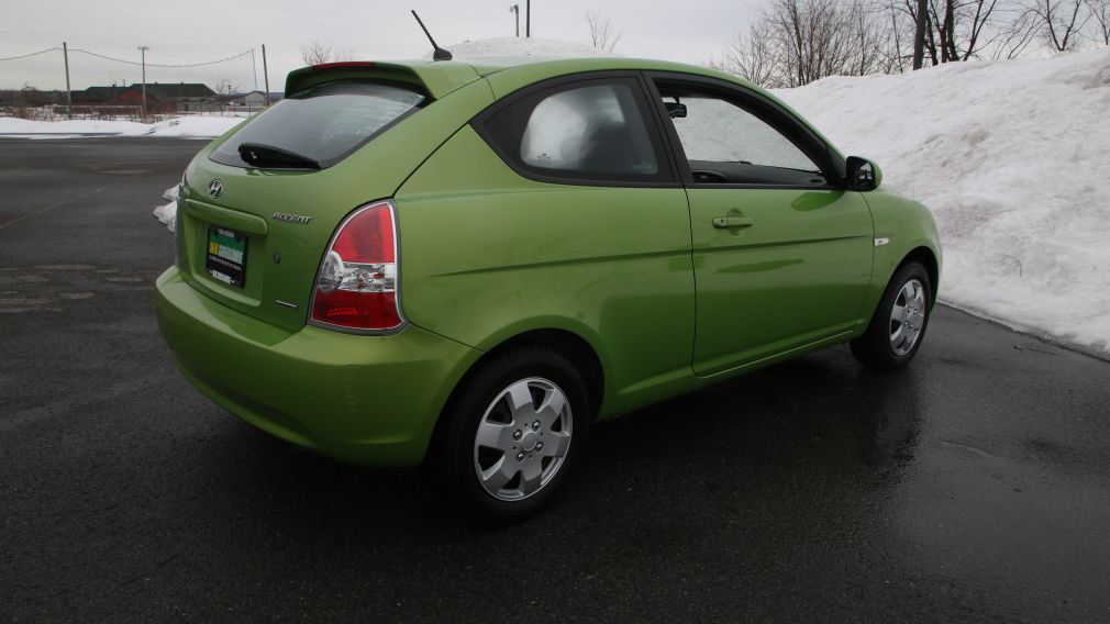 2011 Hyundai Accent L #1