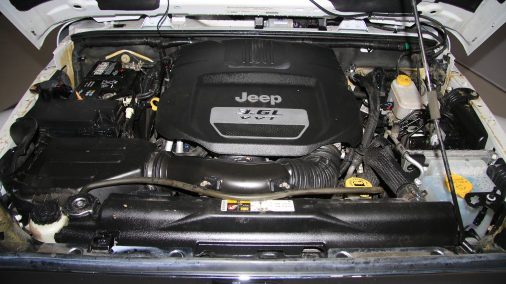 2012 Jeep Wrangler Sahara 4WD AUTO A/C CUIR 2TOITS MAGS #25