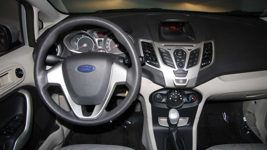 2012 Ford Fiesta SE A/C GR ELECT #12