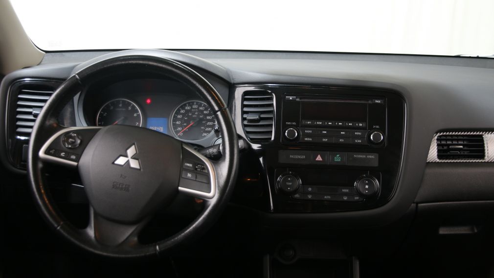 2014 Mitsubishi Outlander ES #10