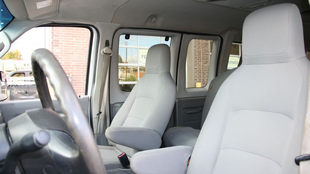 2012 Ford Econoline XLT 15 PASSAGERS #9