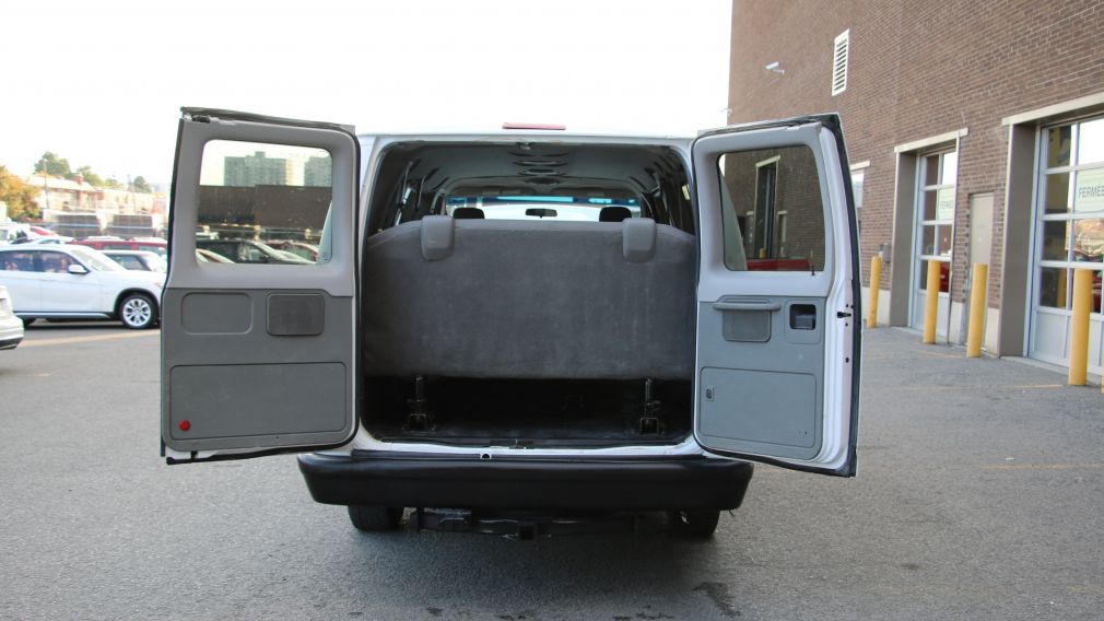 2012 Ford Econoline XLT 15 PASSAGERS #17