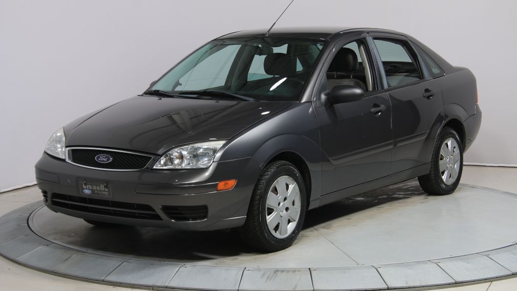 2007 Ford Focus S #2