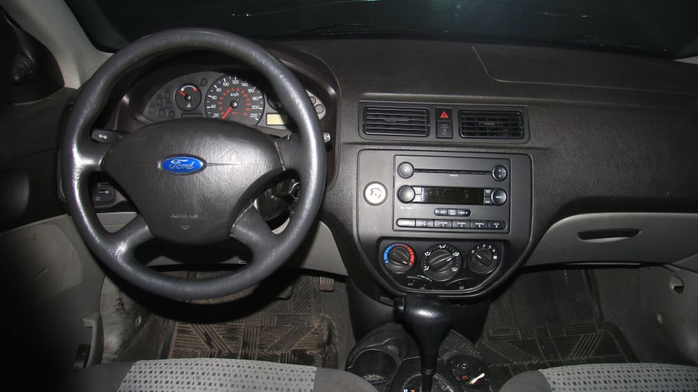 2007 Ford Focus S #12