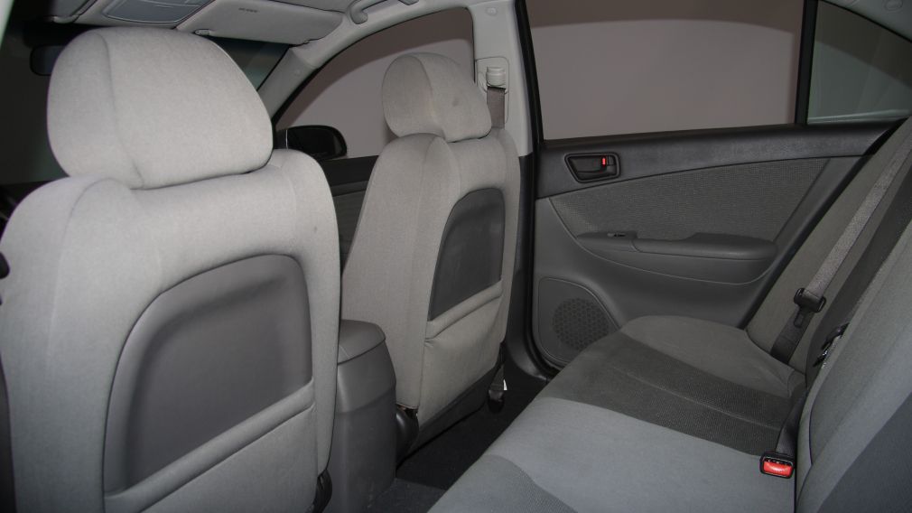 2010 Hyundai Sonata GL AUTO A/C GR ELECT #16