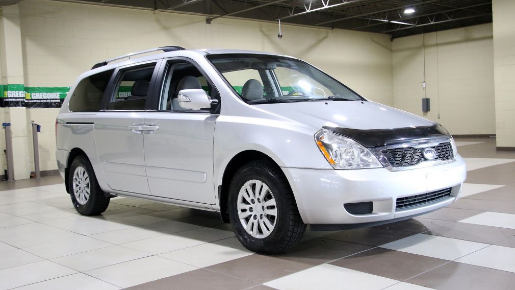 2012 Kia Sedona LX #0