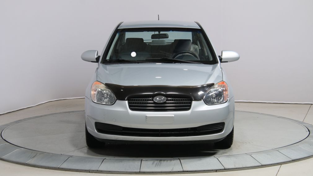 2008 Hyundai Accent GL #2