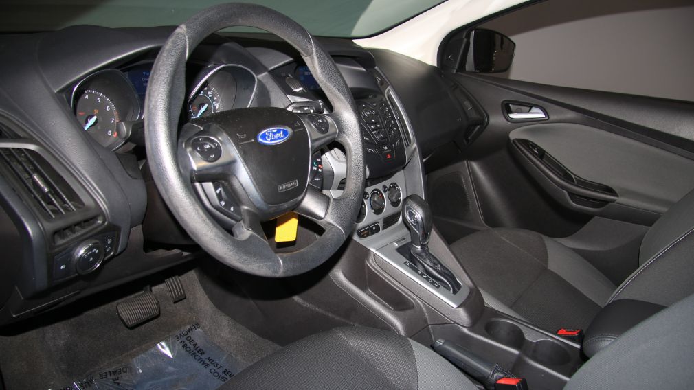 2012 Ford Focus SE #9