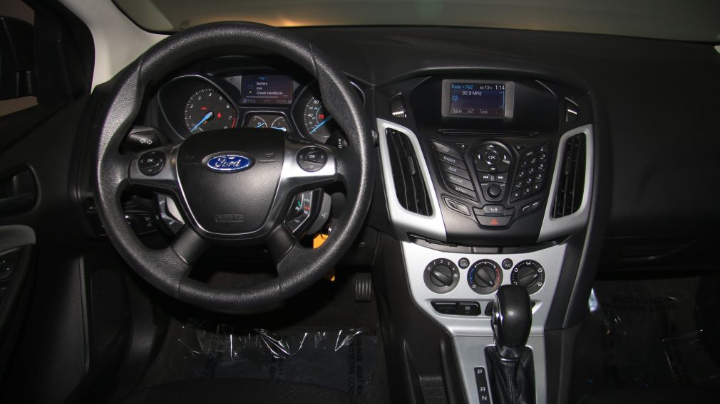 2012 Ford Focus SE #12