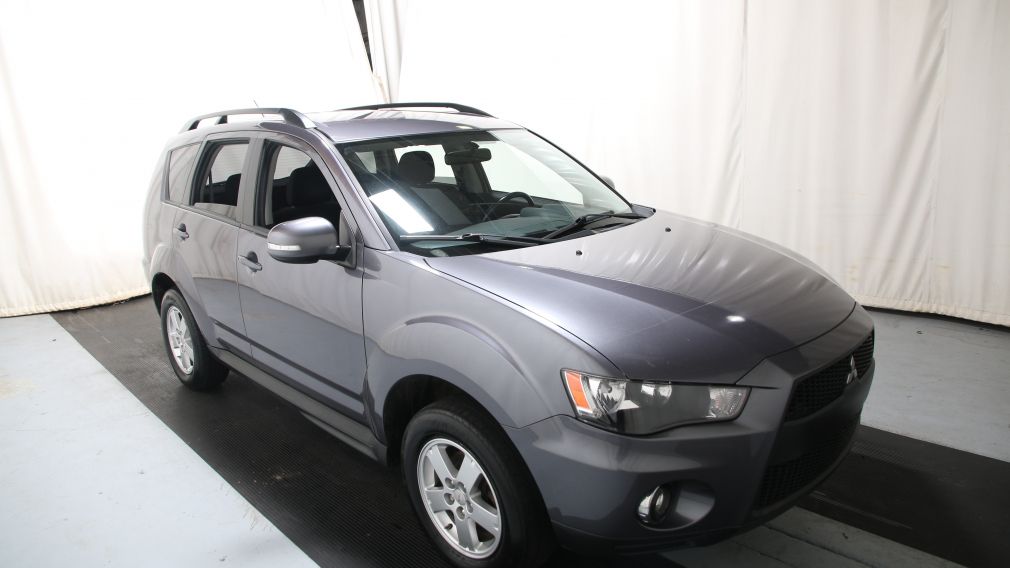 2010 Mitsubishi Outlander LS #0