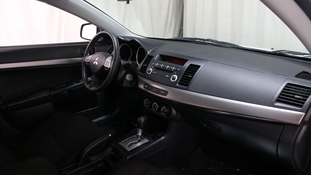 2012 Mitsubishi Lancer SE #19