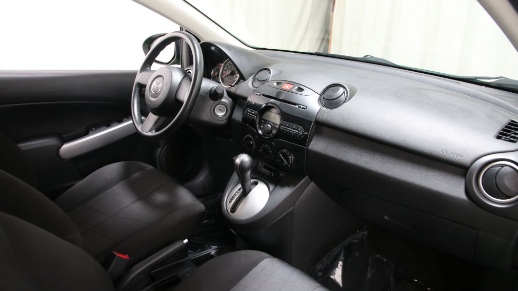 2011 Mazda 2 GX #16