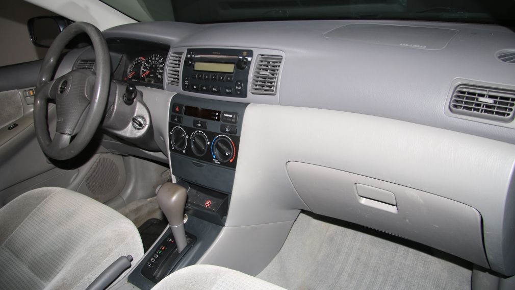 2006 Toyota Corolla CE #19