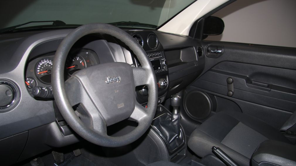 2010 Jeep Compass Sport MAGS #2