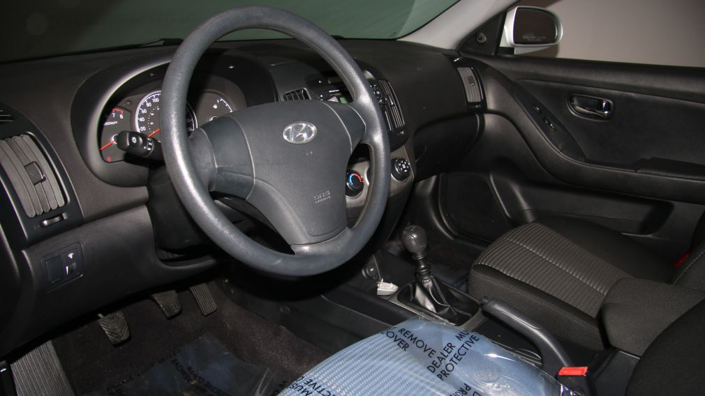 2010 Hyundai Elantra L #4