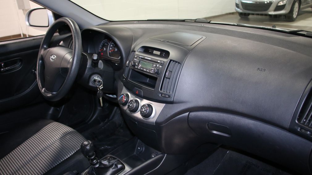 2010 Hyundai Elantra L #25