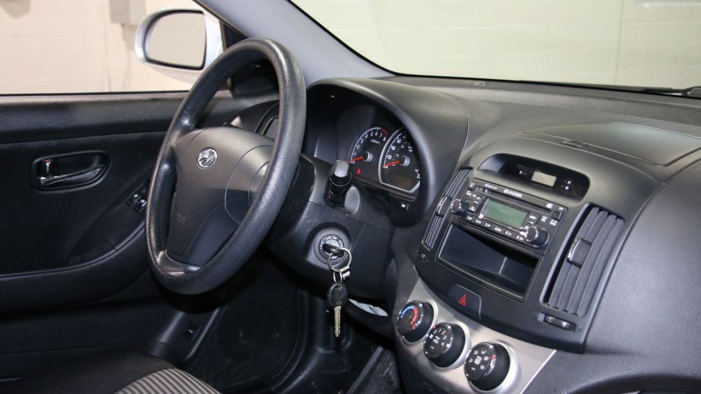 2010 Hyundai Elantra L #25