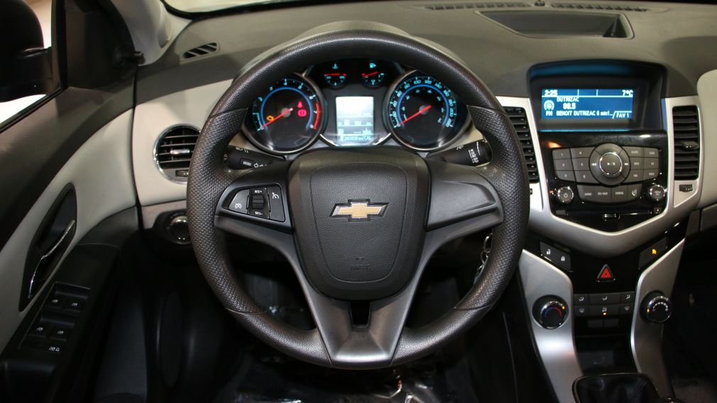 2013 Chevrolet Cruze LS #13