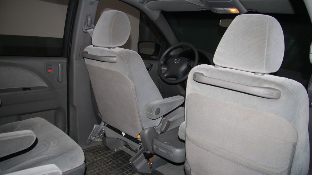 2008 Honda Odyssey LX #21