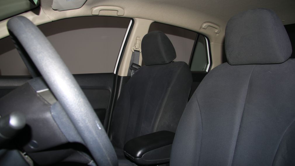 2010 Nissan Versa 1.6 S #9