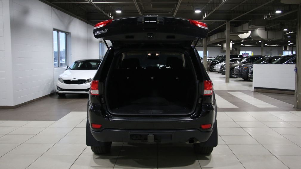 2012 Jeep Grand Cherokee LAREDO AWD #27