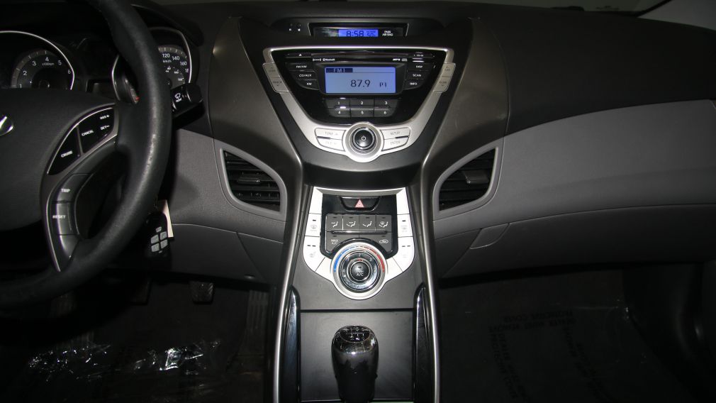 2012 Hyundai Elantra GLS #16