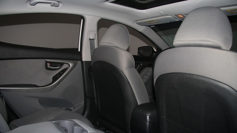 2012 Hyundai Elantra GLS #20