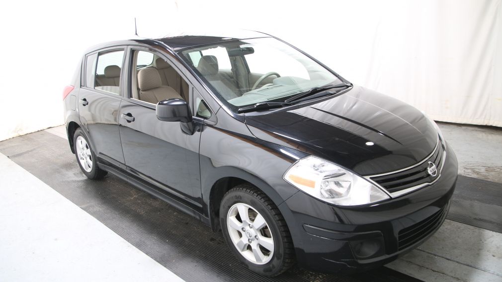 2010 Nissan Versa 1.8 SL #1