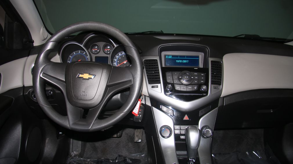2013 Chevrolet Cruze LS AUTO A/C #12