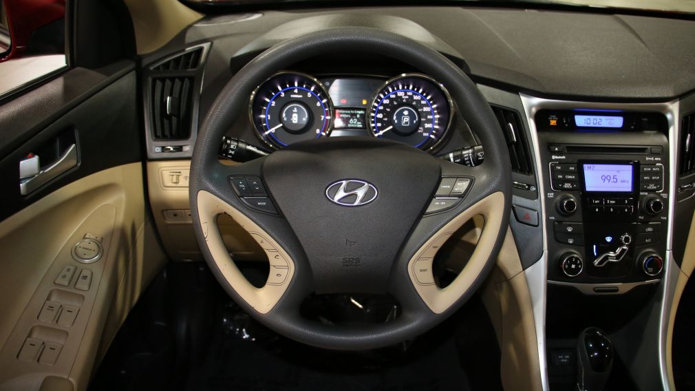 2011 Hyundai Sonata GL #13