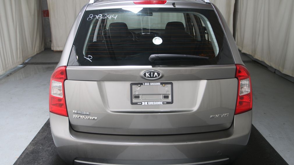 2011 Kia Rondo EX #4