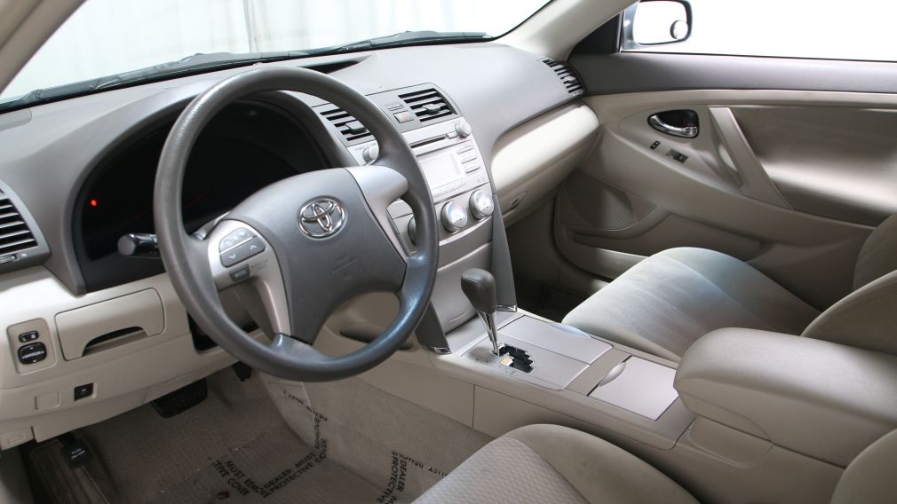2010 Toyota Camry LE #7