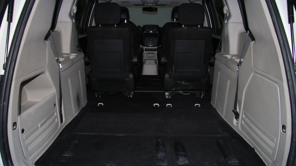 2011 Dodge GR Caravan SXT #36