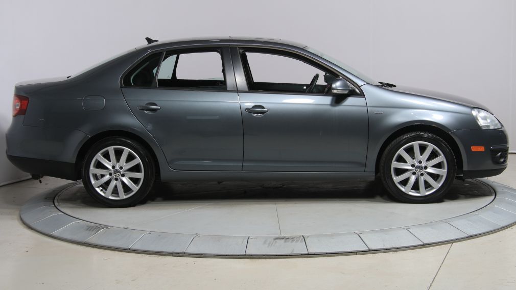 2010 Volkswagen Jetta Wolfsburg #2