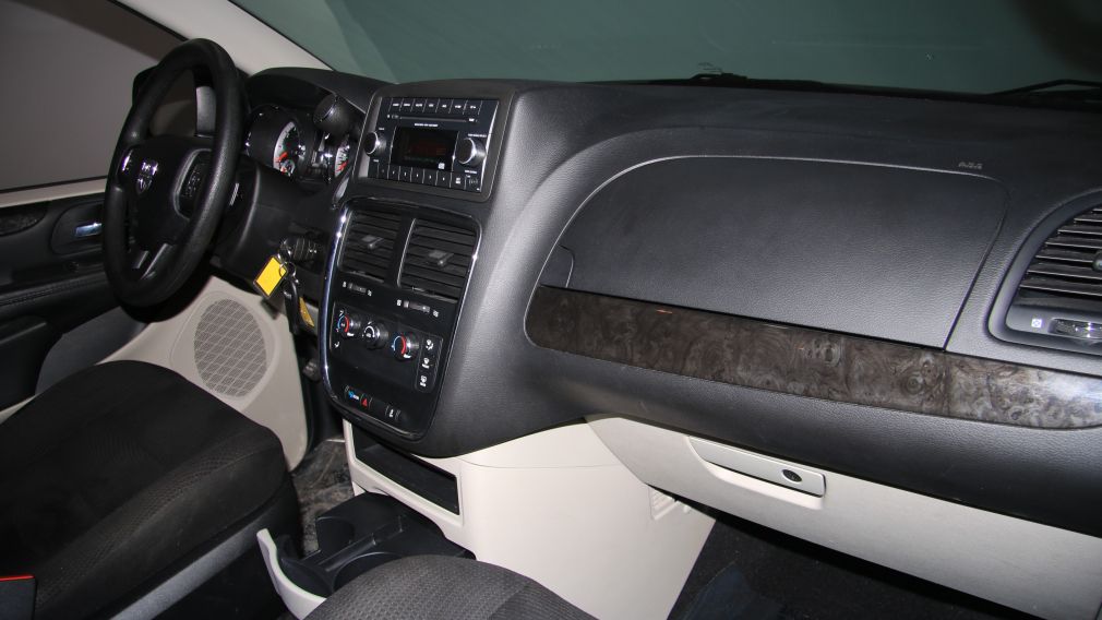 2015 Dodge GR Caravan Canada Value Package AUTO A/C GR ELECT #23