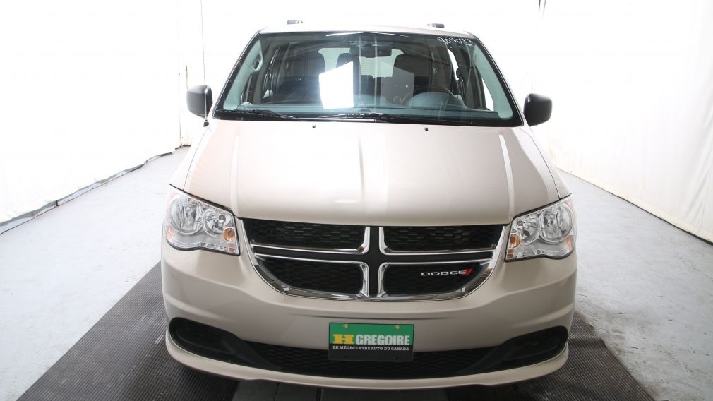 2016 Dodge GR Caravan SXT #2